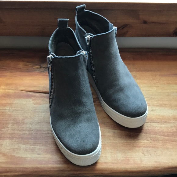 women's wedgie sneaker